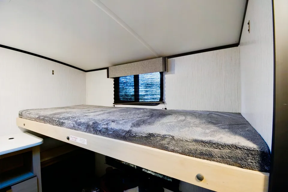 Say hello to "Wisdom"! Our 22 Radiance 28QD! Located near Table Rock Lake, Branson Missouri & Lake Of The Ozarks