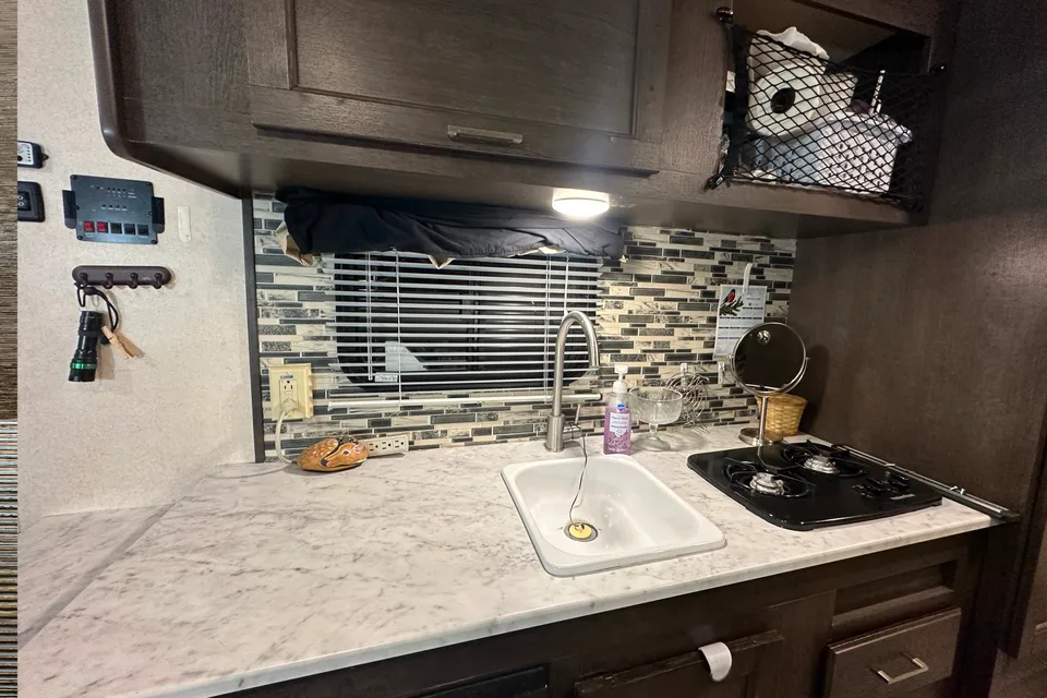 Muhanad's  Forest River  EVO Floorplan: 177BH  Travel Trailer