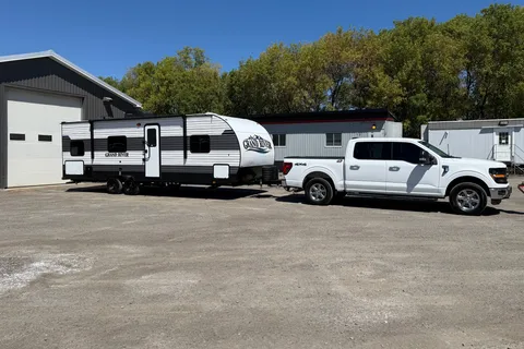 Brayden's Grand River 26 DB Travel Trailer