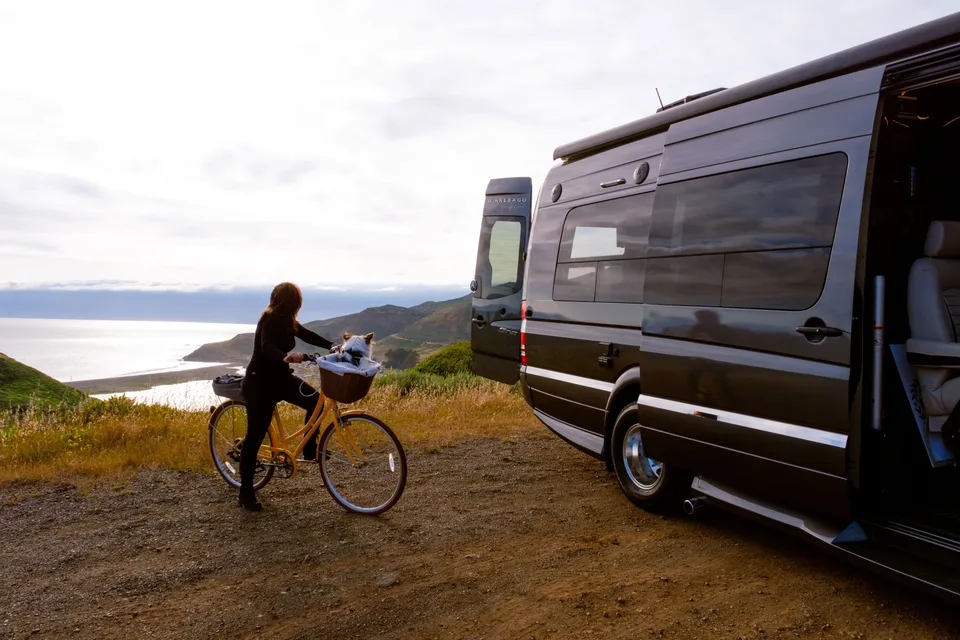 New listing — Luxury Mercedes Home on Wheels