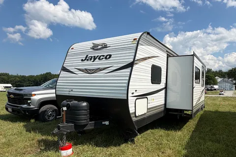 Brandon 's Trailer Rentals Jayco