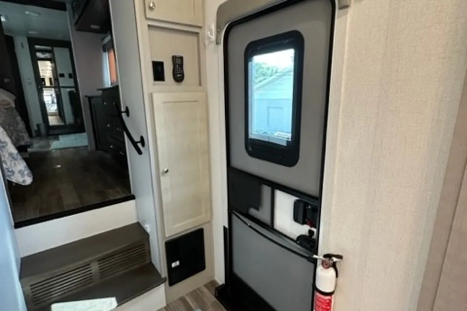 David's Palomino 382fb Fifth Wheel