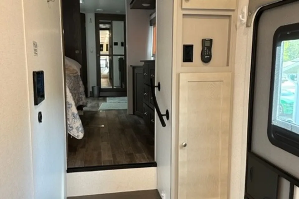 David's Palomino 382fb Fifth Wheel