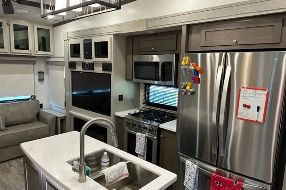 David's Palomino 382fb Fifth Wheel