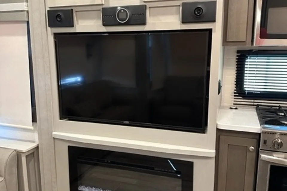 David's Palomino 382fb Fifth Wheel