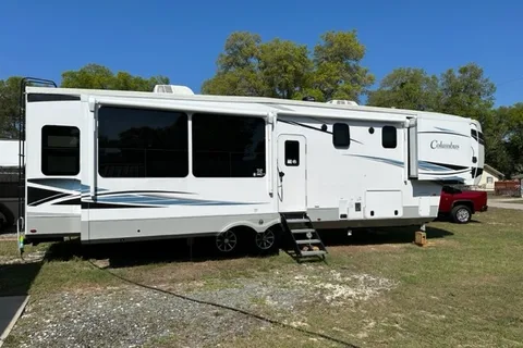 David's Palomino 382fb Fifth Wheel