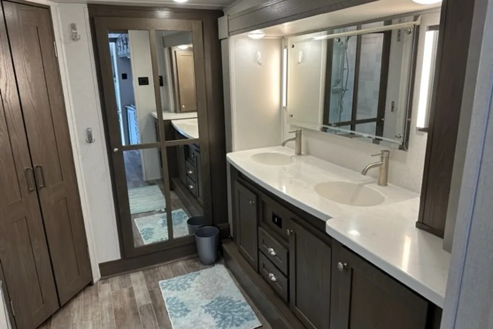 David's Palomino 382fb Fifth Wheel
