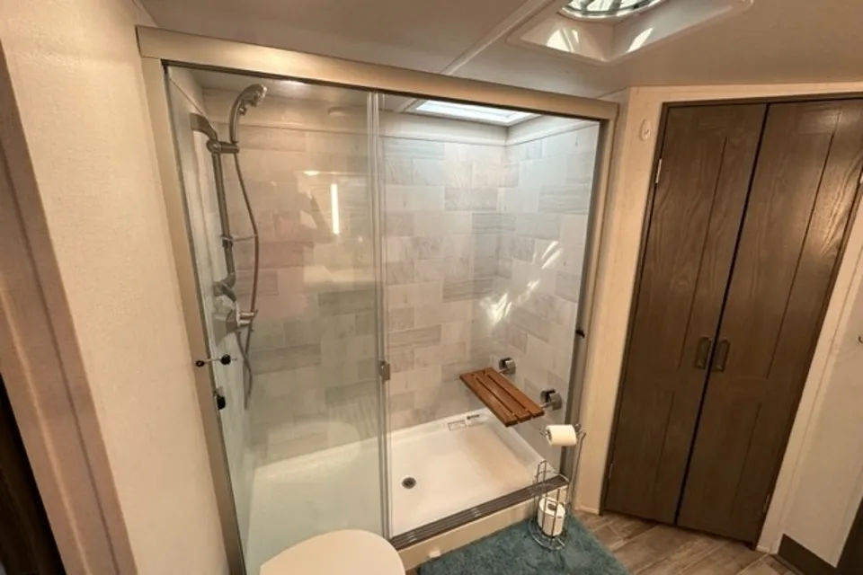 David's Palomino 382fb Fifth Wheel