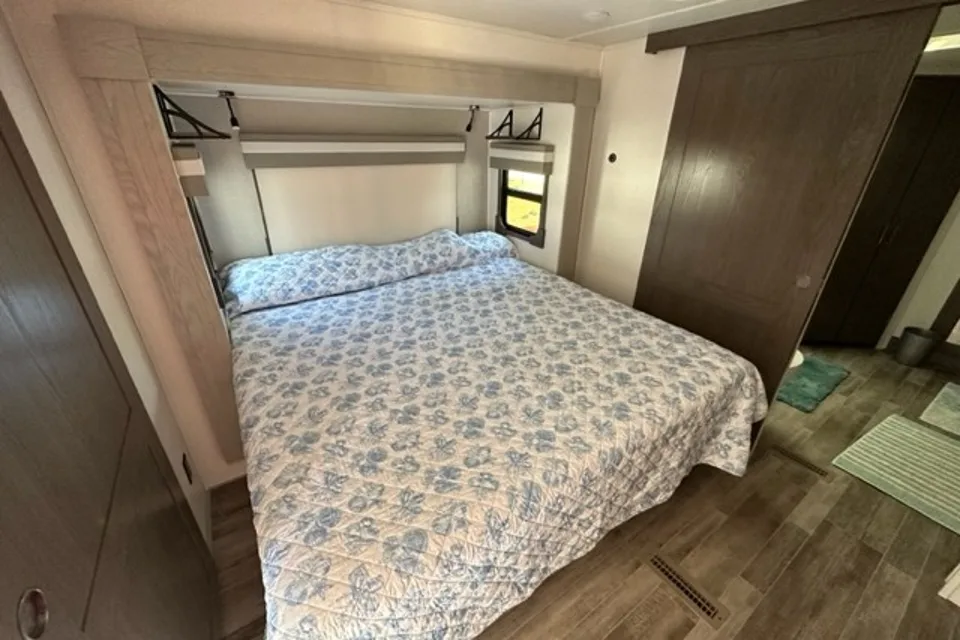 David's Palomino 382fb Fifth Wheel