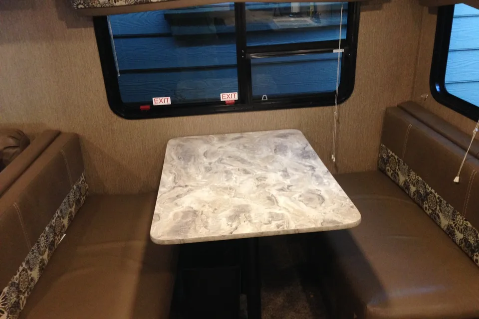 Steve's Coleman Lantern Travel Trailer