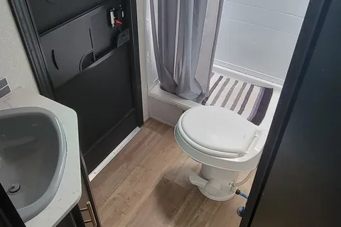 Ismael's 2022 Forest River RV Cherokee Grey Wolf 23DBH Cherokee Grey Wolf 23DBH Travel Trailer