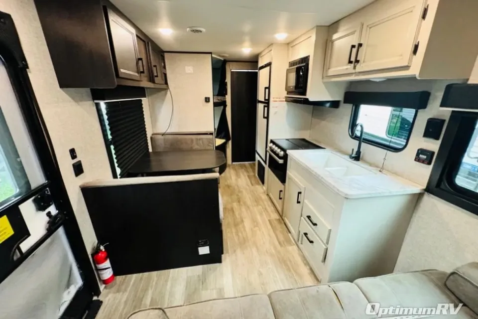 Uzy’s Jayco 264BHW Travel Trailer