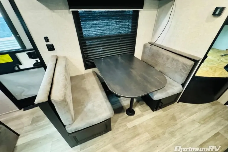 Uzy’s Jayco 264BHW Travel Trailer