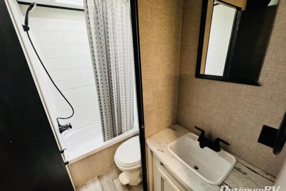 Uzy’s Jayco 264BHW Travel Trailer