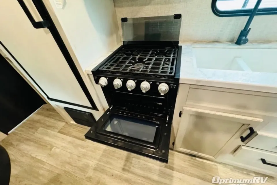 Uzy’s Jayco 264BHW Travel Trailer