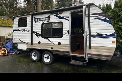 Forest River Wildwood x-lite