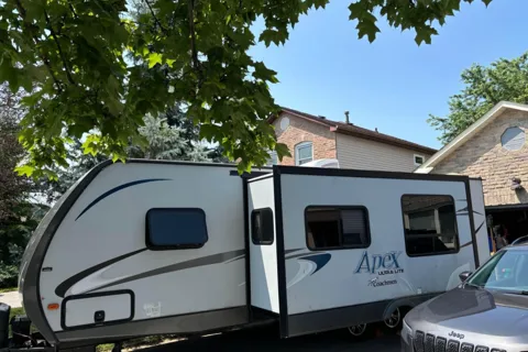 Coachmen Apex ultra lite Travel Trailer