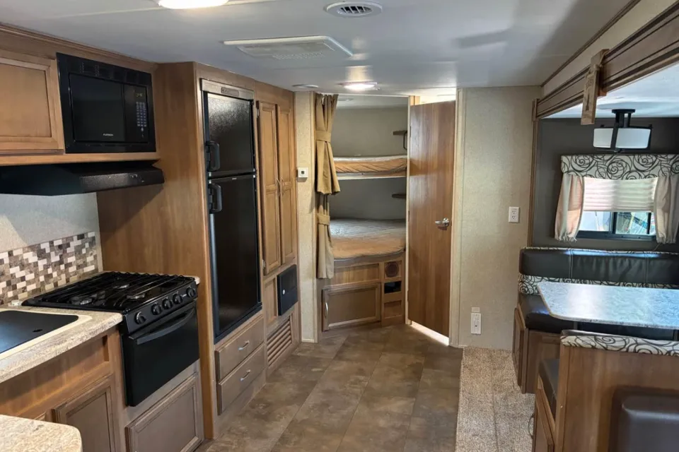 Coachmen Apex ultra lite Travel Trailer