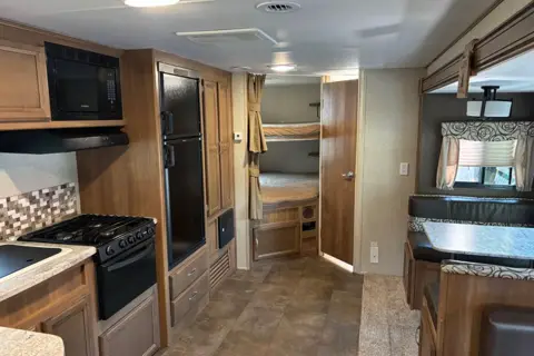 Coachmen Apex ultra lite Travel Trailer