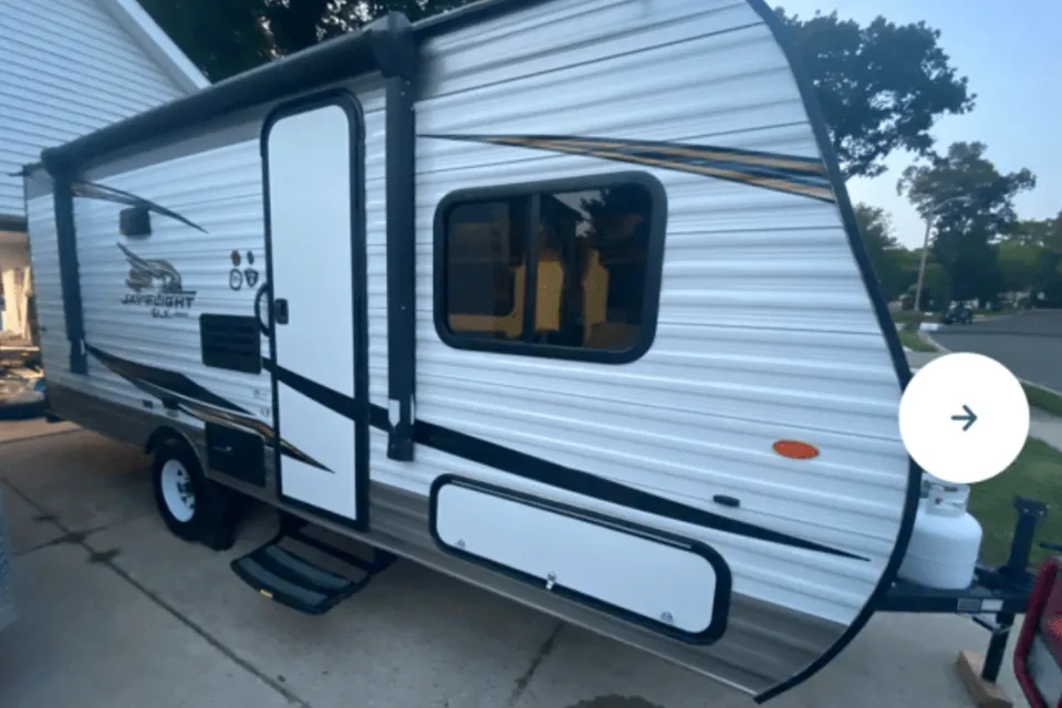 Extremely light weight Jayco Jay flight slx 174bh Travel Trailer