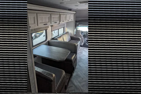 "Jackson" Forest River Sunseeker 2850LE Class C