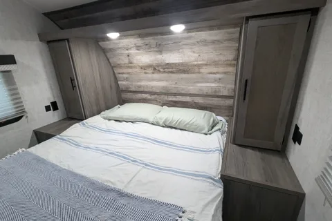 The Enlighten ( Great for winter camping!)