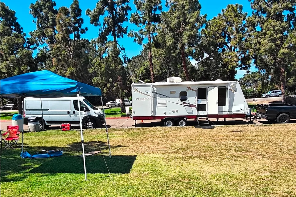 Comfortable and Fun Gulf Stream Stream Lite Travel Trailer