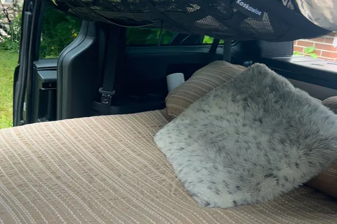 KK Camper minivan