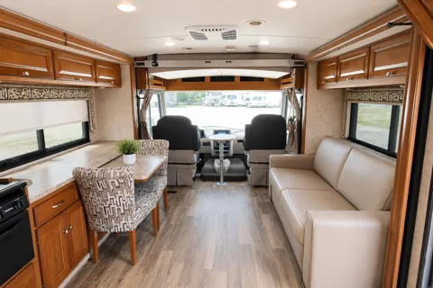 Meet "Nomad" - Winnebago Vista LX 2019