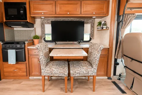 Meet "Nomad" - Winnebago Vista LX 2019