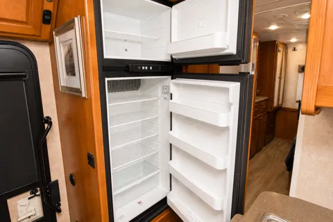 Meet "Nomad" - Winnebago Vista LX 2019