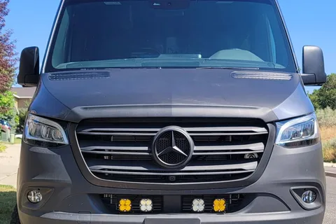 Storyteller Overland Stealth Mode 4x4