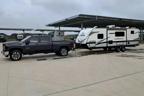 2022 Jayco Jay Feather 24BH Travel Trailer (Family Friendly Trailer)