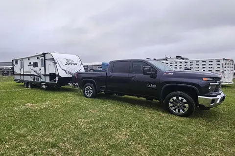 2022 Jayco Jay Feather 24BH Travel Trailer (Family Friendly Trailer)