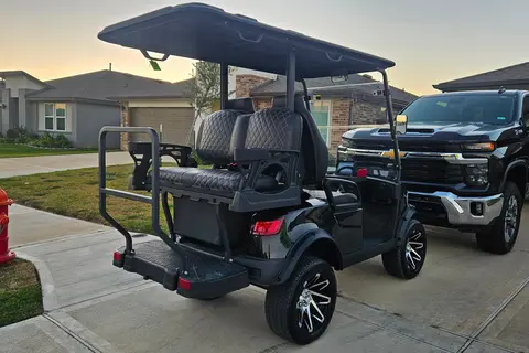 2022 Jayco Jay Feather 24BH Travel Trailer (Family Friendly Trailer)