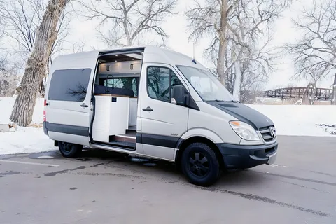 Mercedes-Benz 2500 Campervan