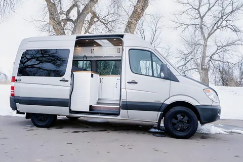Mercedes-Benz 2500 Campervan