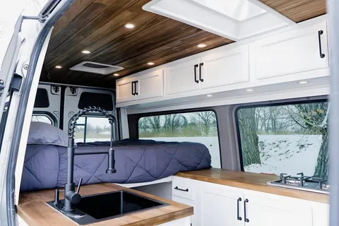 Mercedes-Benz 2500 Campervan