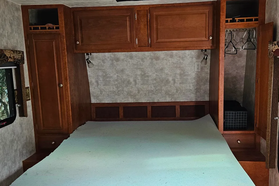 Vancouver Island Dog-Friendly 27ft Tango | Perfect for Camping & Dog Shows