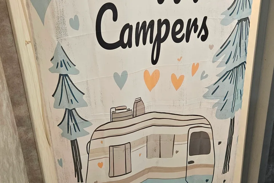 Vancouver Island Dog-Friendly 27ft Tango | Perfect for Camping & Dog Shows