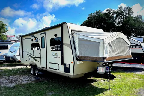 Kelsey's Rockwood Roo 21SS Hybrid