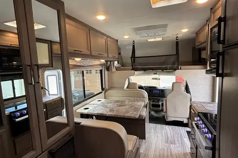Beautiful 2024 Thor Four Wind 22e