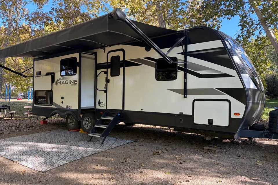Harold's Grand Design Imagine MK2670 Travel Trailer