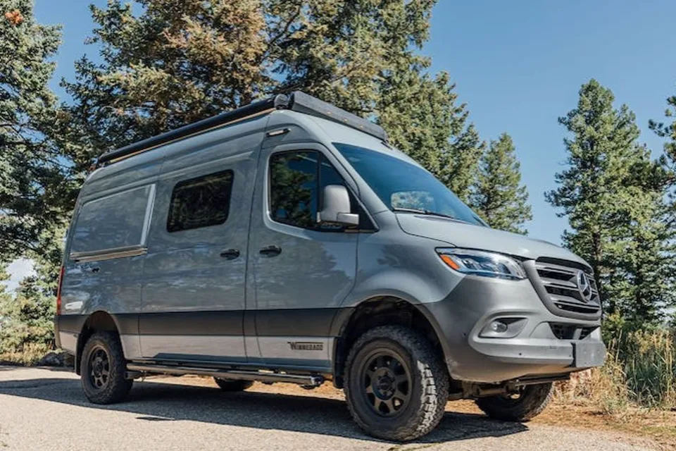 2022 Mercedes REVEL 4x4