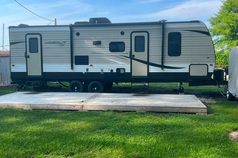 Shadewald's Keystone Hideout Travel Trailer