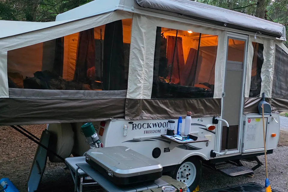 The Happy Camper -family-friendly Rockwood Freedom Pop-up trailer