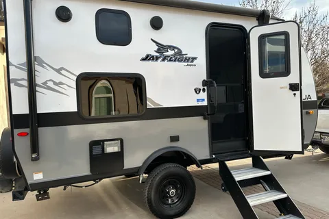 Lore's Jayco Jay Flight Travel Trailer