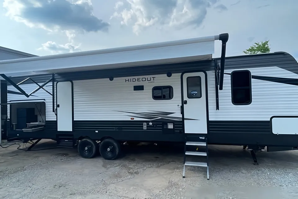 35' Keystone Travel Trailer