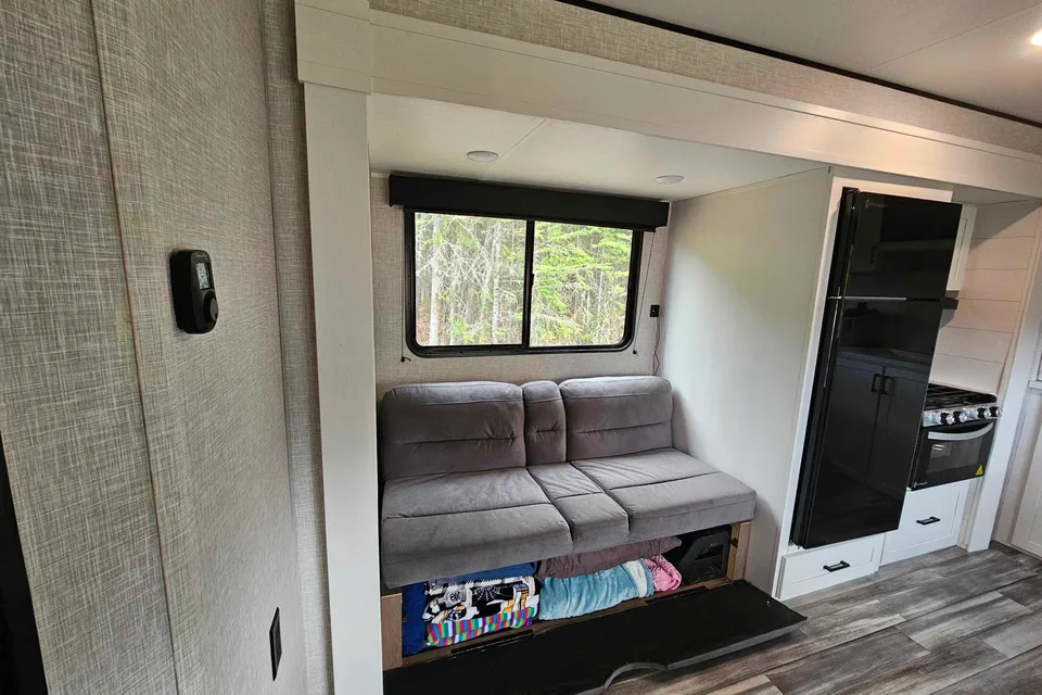 Maddy's Jayco 2025 Jay Flight SLX 265BHSW Travel Trailer