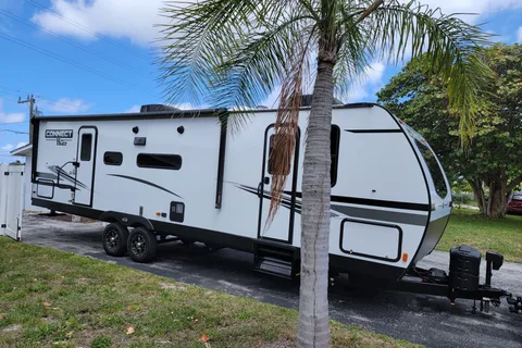 Victor's KZ Connect  C281bhse Travel Trailer